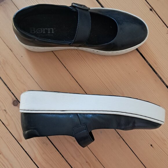 Born Mira flats, size 9.5 - Picture 2 of 3